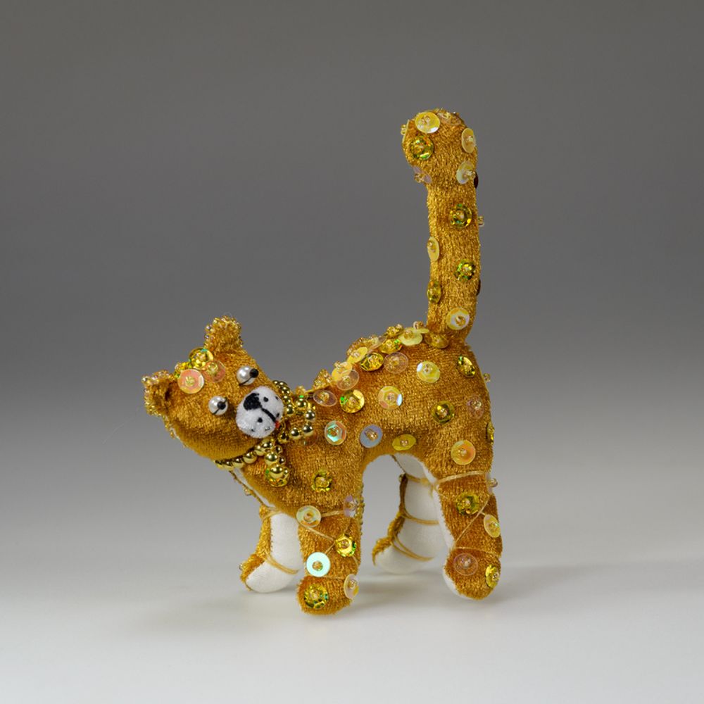 Бисерная ёлочная игрушка Кот мартовский