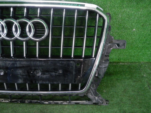 Решетка радиатора Audi Q5 1 8R (2012-2017)