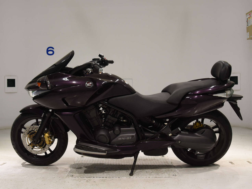 Honda DN-01 , 2008