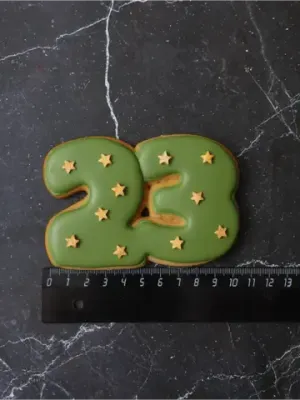 Пряники цифра 23, 4 штуки в комплекте