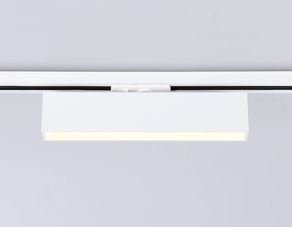 Светильник светодиодный трековый GL6761 WH белый LED 12W 3000K 300*22*48