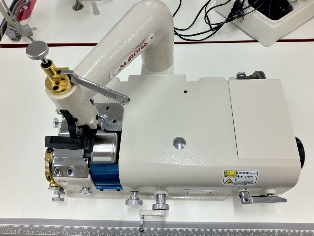 Машина для спуска края кожи А - 801