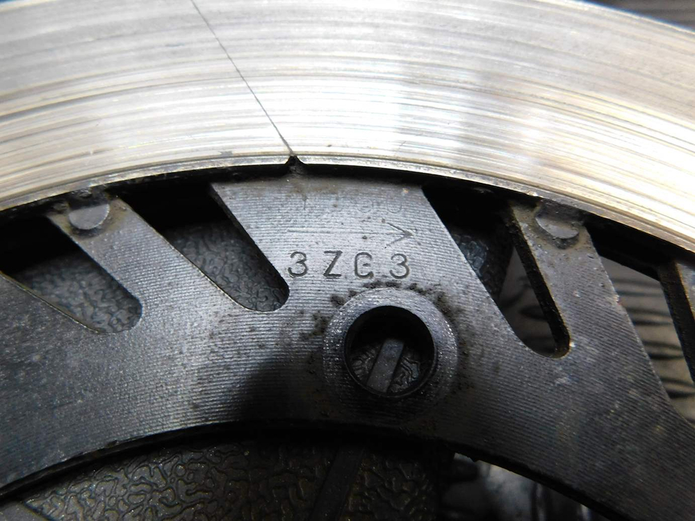 Диск тормозной задний Yamaha FZX750 3XF.