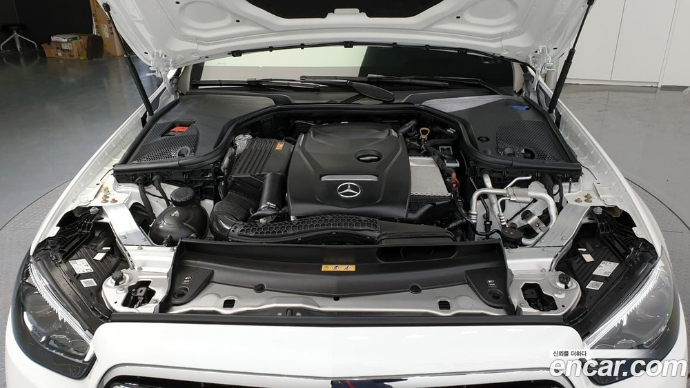 Mercedes-Benz E-Class W213 E250 Exclusive (10.2022)