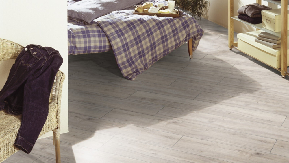 Ламинат Kronotex Exquisit Plus D3673 Дуб Бергамо
