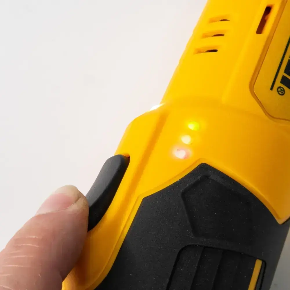 Угловой гайковерт Dewalt DCD80 12V 2.0AH