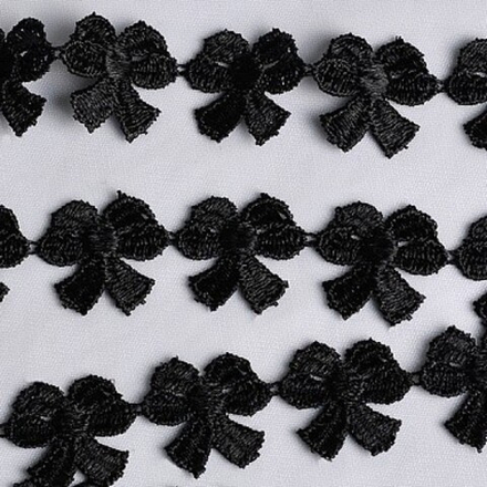 Кружево гипюр KRUZHEVO бантики шир.15мм цв.04 черный упак9м