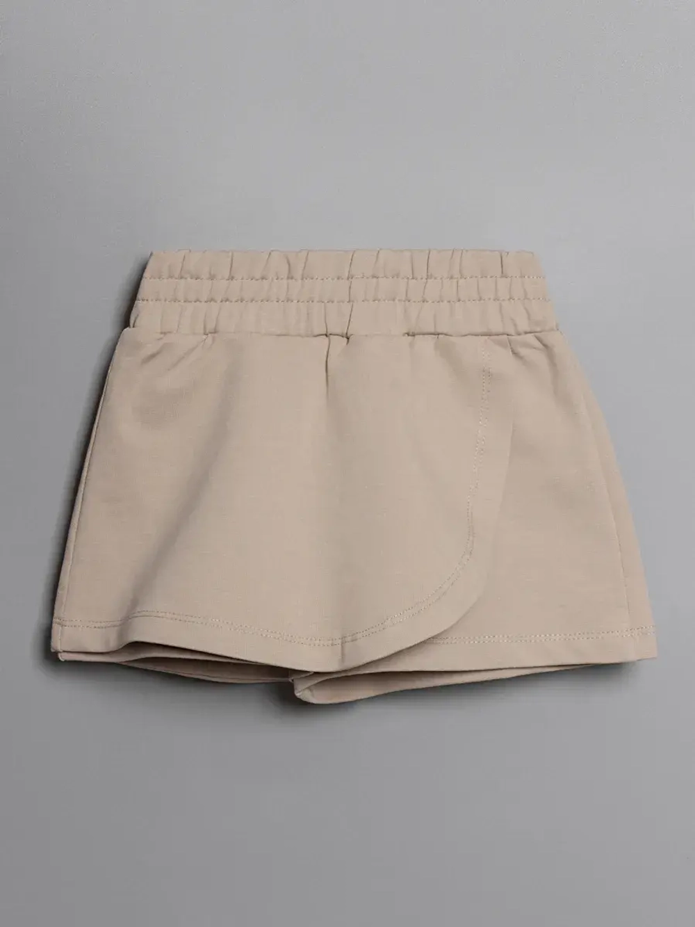 Костюм для девочки с юбкой-шорты