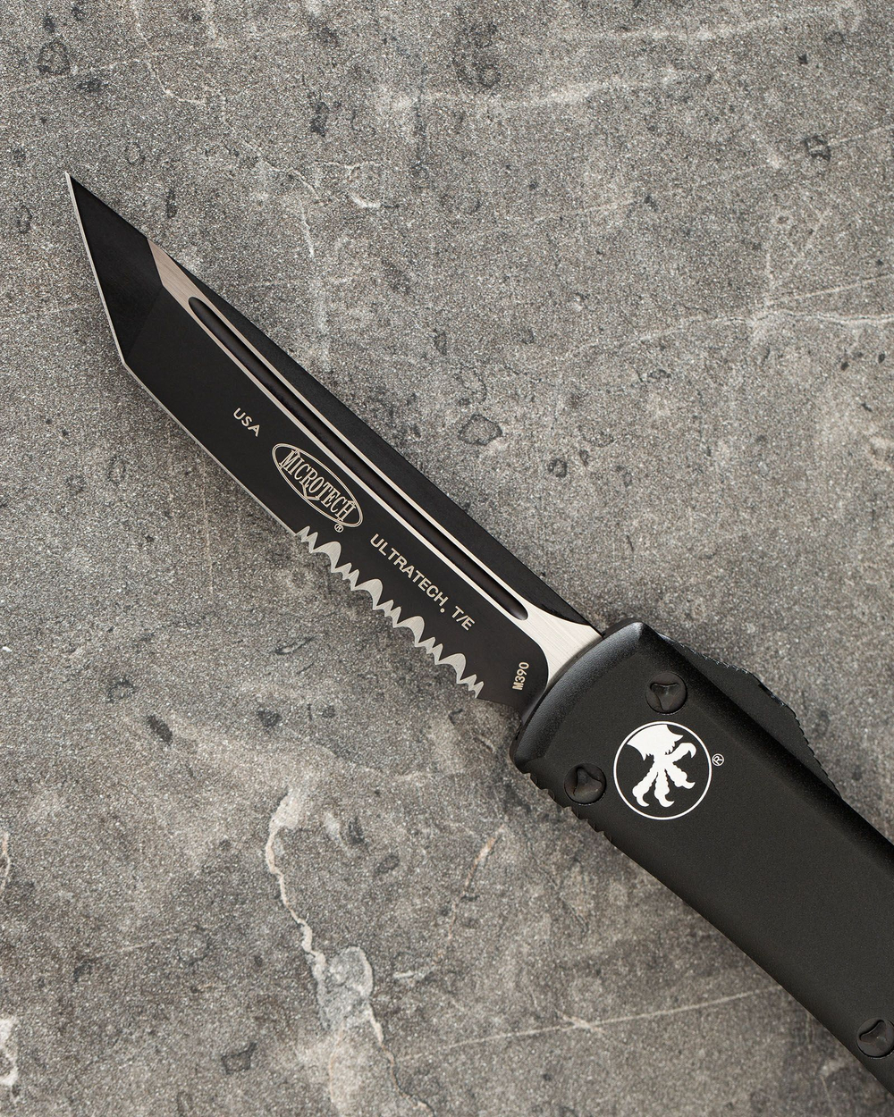 Автоматический складной нож Microtech Ultratech T/E Black Tanto 123-2T (черный-полусеррейтер) фронталка/выкидуха