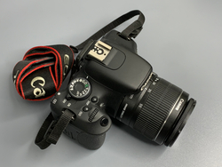 Canon EOS 600D kit 18-55mm IS ll 3.900 кадров