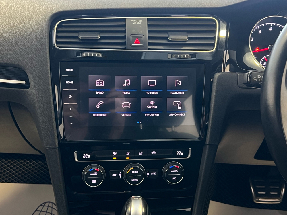 Volkswagen Golf, 2017 год
