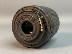 Canon 77D kit 18-55mm 3.5-5.6 IS STM 15.700 кадров