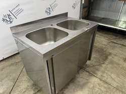 Мойка двухсекционная 1000х600х860 со шкафом купе из нержавеющей стали (основание профиль 4х4)