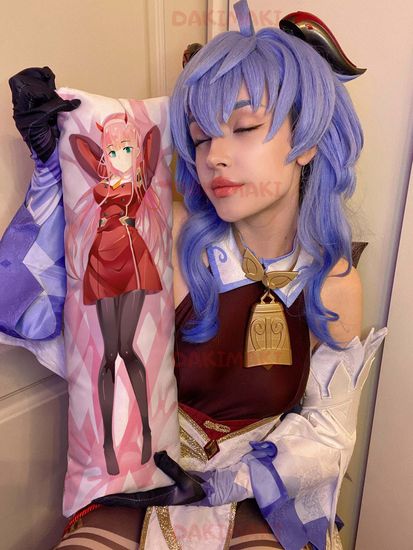 Мини дакимакура Зеро Ту 002 из Милый во Франкcе арт. M0112, 60х20 см