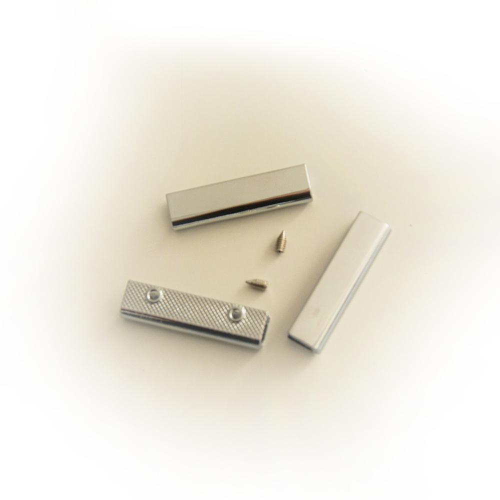 Металлическая кромка для хлястика, цвет серебро