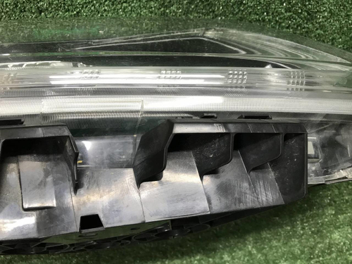 Фара правая Nissan X-Trail T32 (2013-2019) галоген