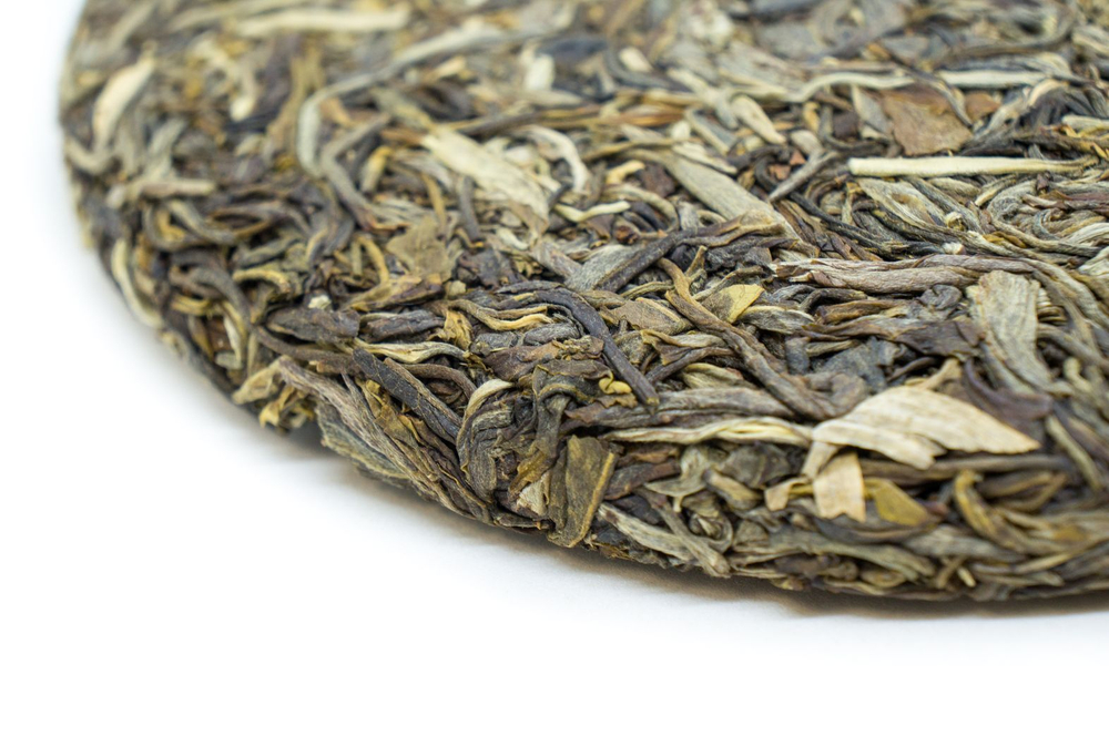 59305 Чай прессованный зеленый  Пуэр Шэн "Сэнчжун, Да Сюэ Шань", ци цзы бин 357гр