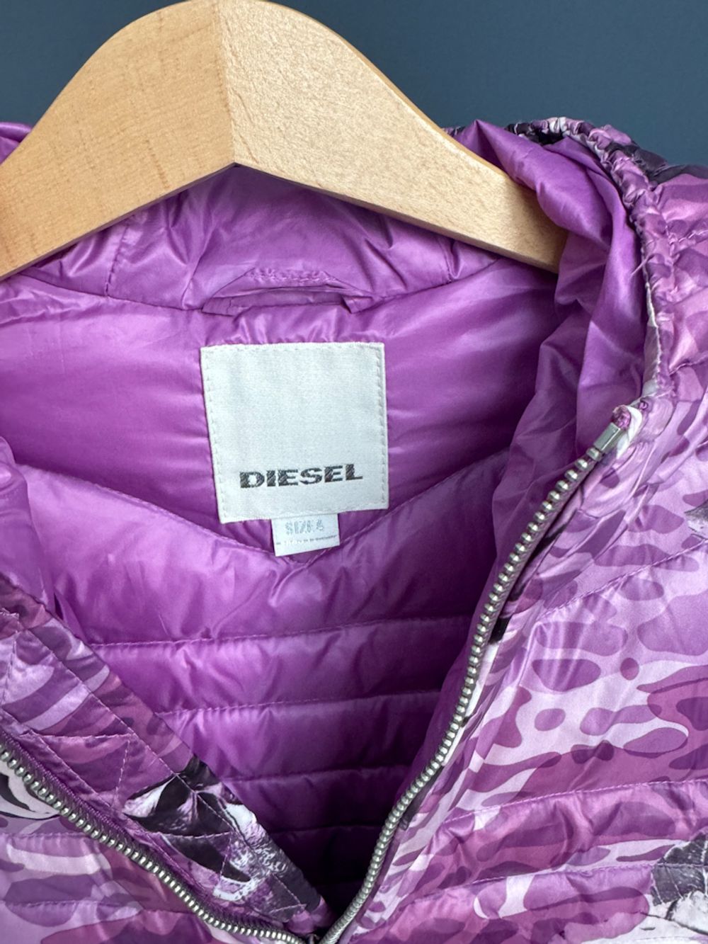 Пуховая куртка Diesel, 104