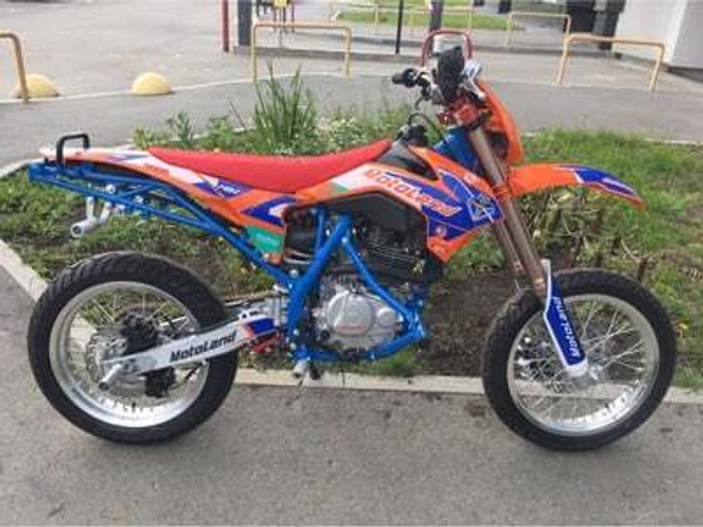Мотоцикл MOTOLAND CRF250 MOTARD/STUNT CROSS