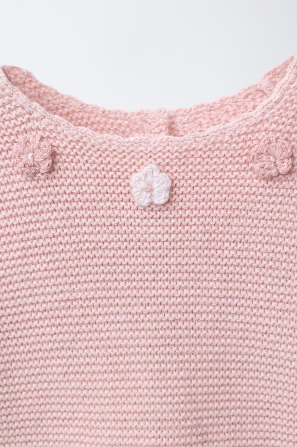 ZARA ТРИКОТАЖНЫЙ ДЖЕМПЕР С ЦВЕТАМИ, СВЯЗАННЫМИ КРЮЧКОМ, СВЕТЛО-РОЗОВЫЙ