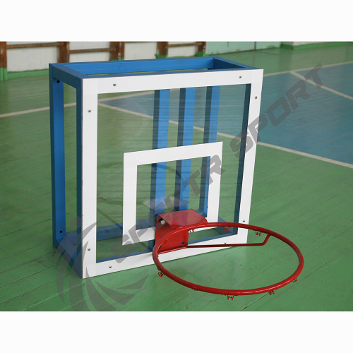 Щит баскетбольный 700х700 мм оргстекло 10 мм с фермой 30 см