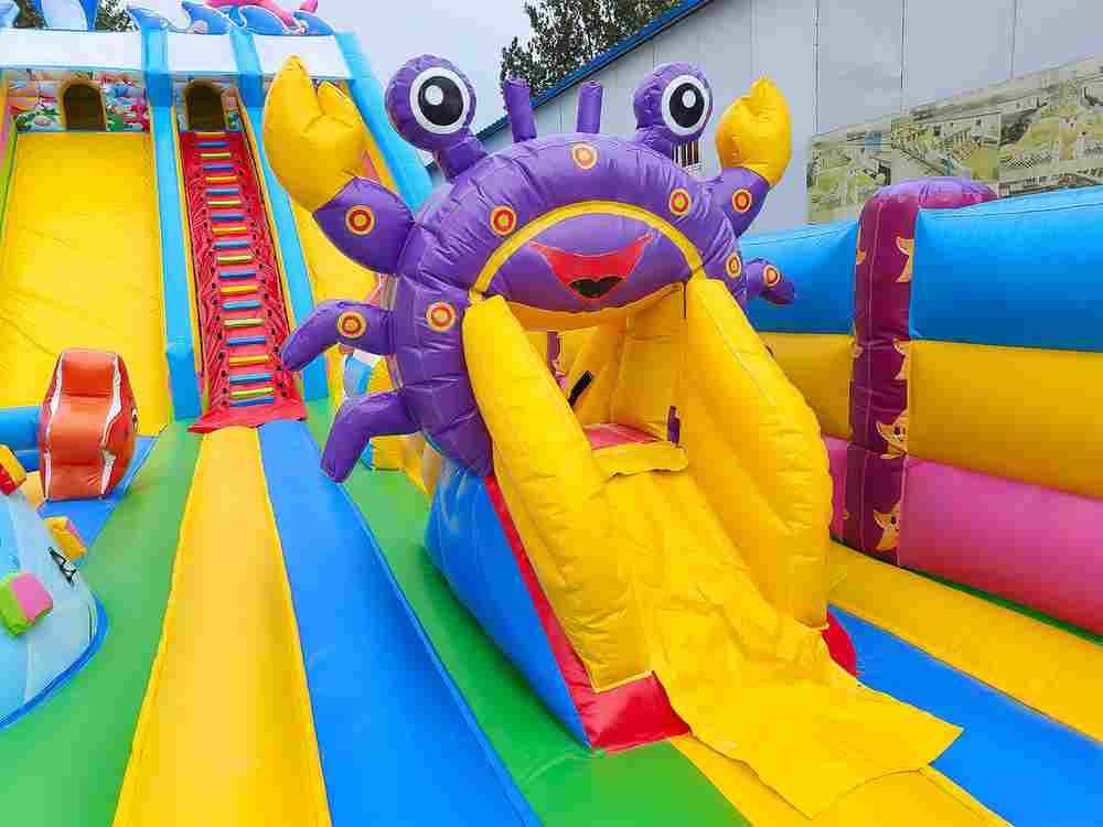 Коммерческий надувной батут «На морском дне 2», 20*10*8,5 м.