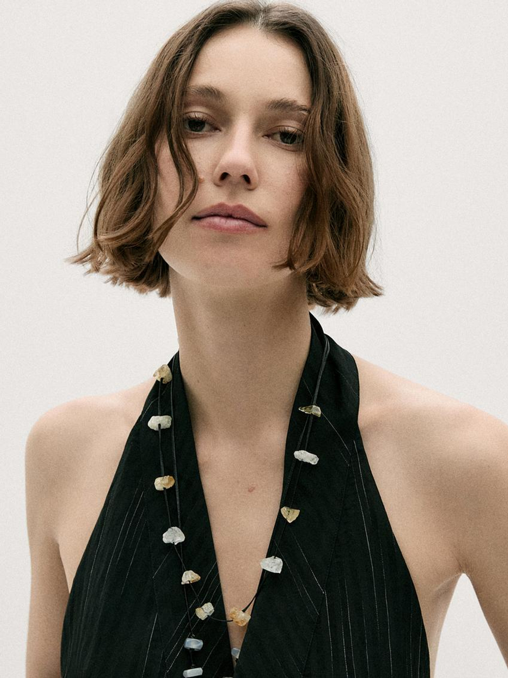 Massimo Dutti Ожерелье со стразами асимметричной формы, черный