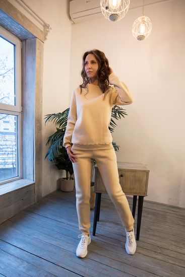 Костюм из футера с начесом без капюшона - сливочный