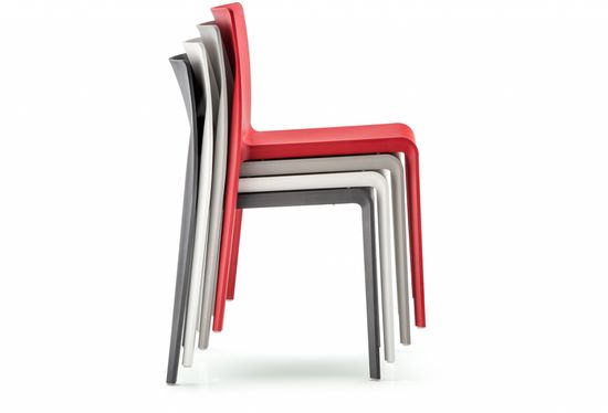 Стул пластиковый Volt