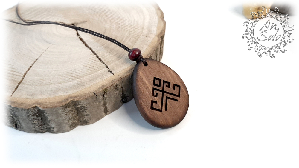 Оберег-капля "Рожана" из кедра