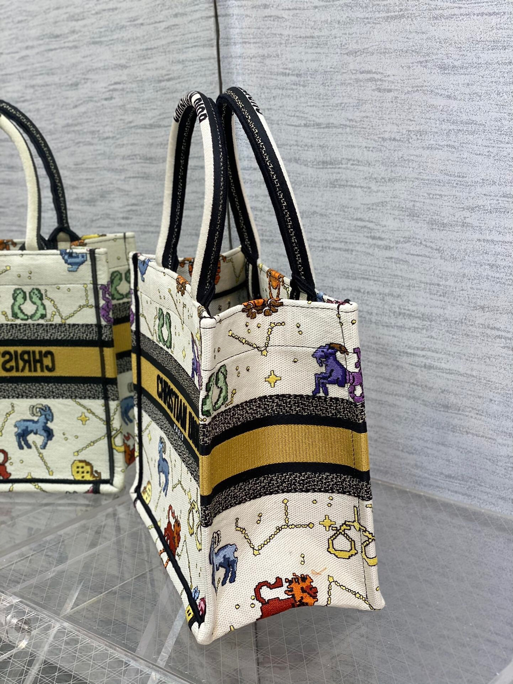 Christian Dior Book Tote 26 cm
