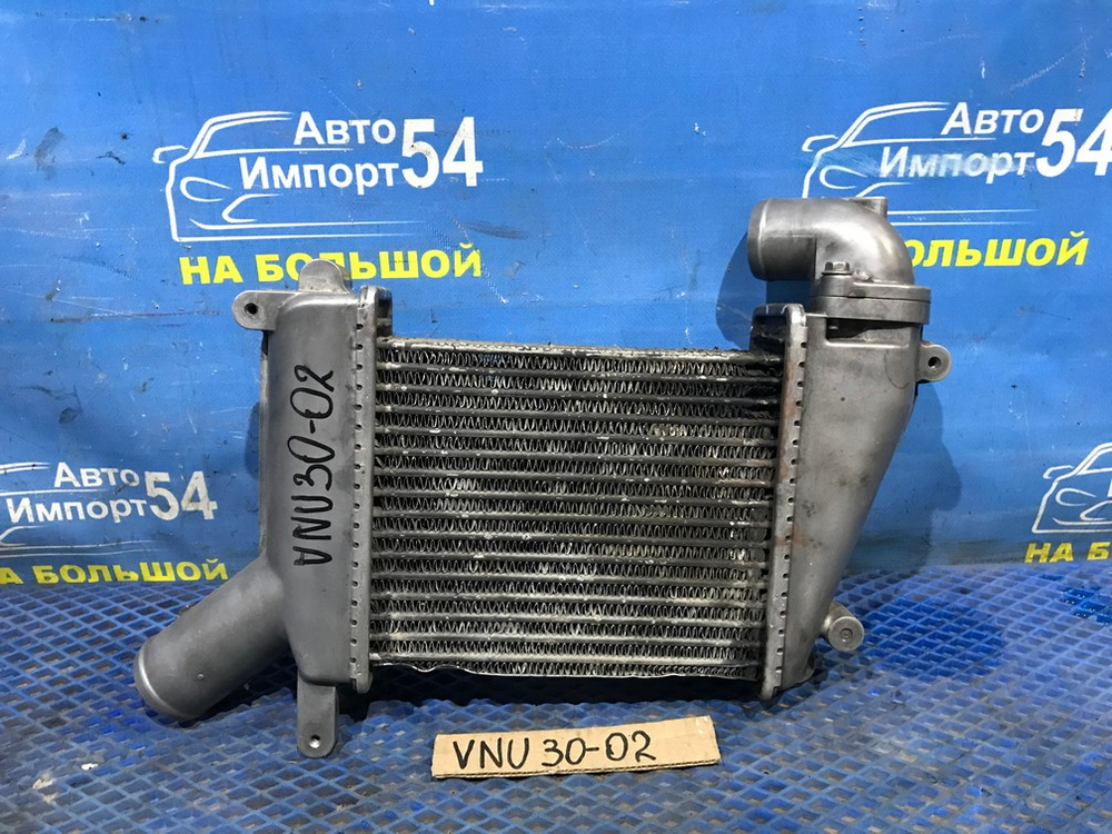 Интеркулер NISSAN PRESAGE 1998