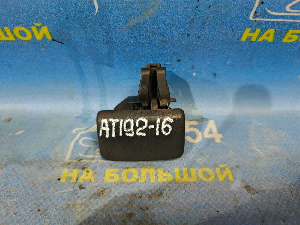 Бардачок пассажирский TOYOTA CARINA 1993