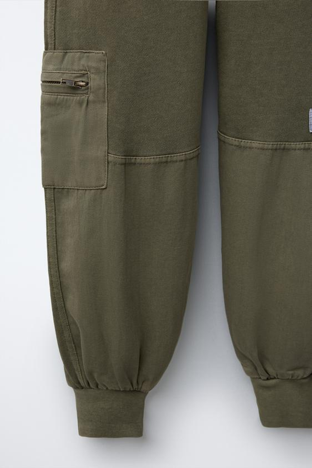 ZARA БРЮКИ-ДЖОГГЕРЫ С ЭФФЕКТОМ ПОТЕРТОСТИ, МЯГКИЙ ЗЕЛЕНЫЙ