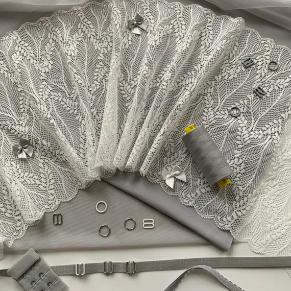 Кружево эластичное молочное 23 см, веточки