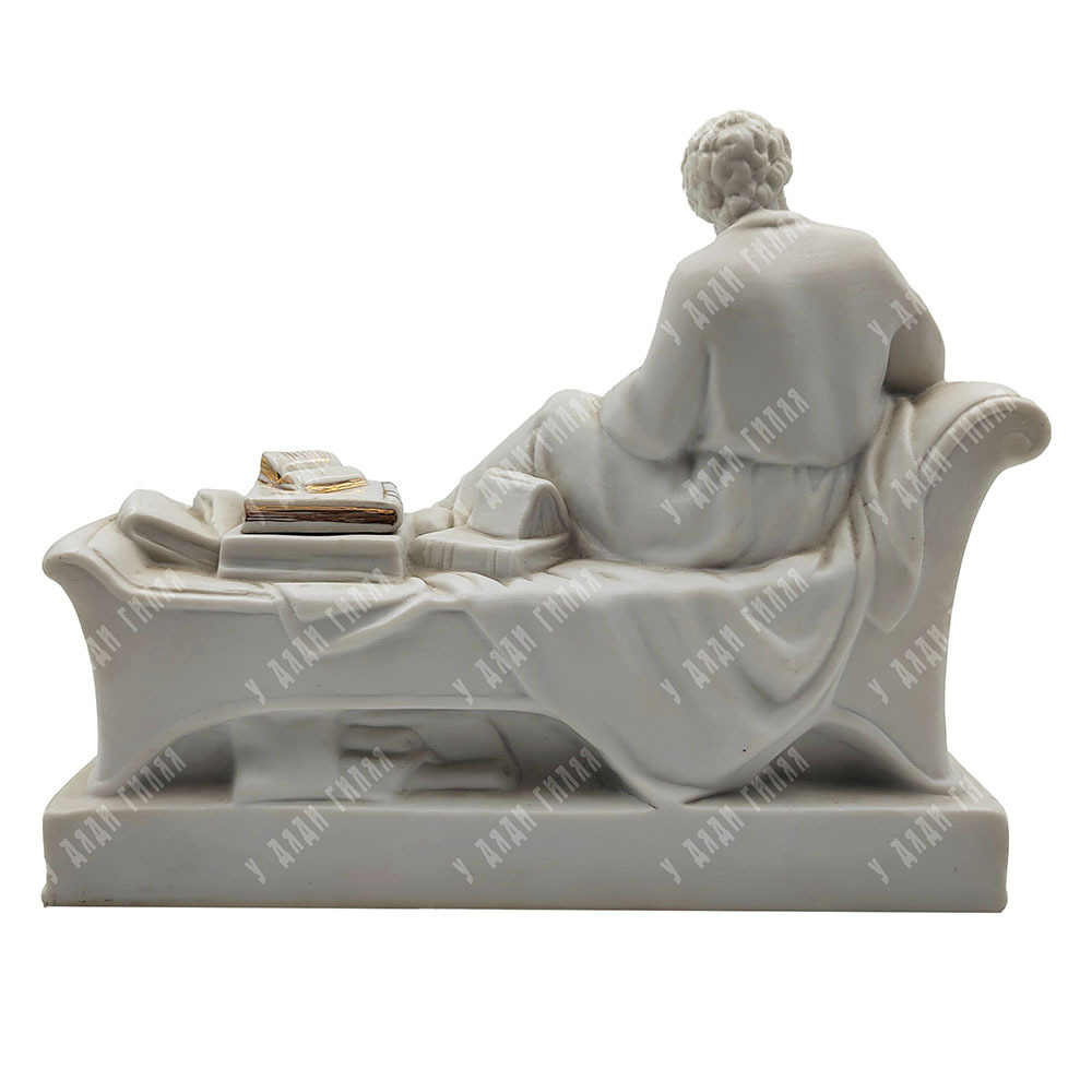 Чернильница «Пушкин за работой». СССР, Ленинградский фарфоровый завод, автор Н.Я. Данько, 1930-е гг.