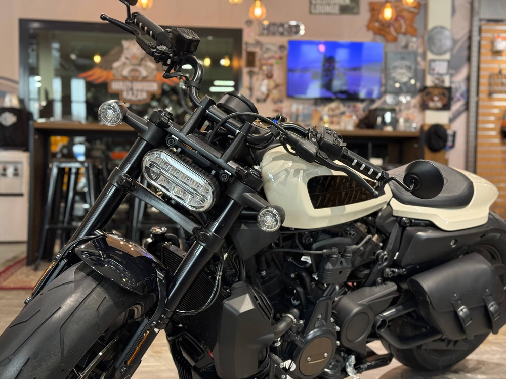 Harley-Davidson Sportster S  2022 (белый)