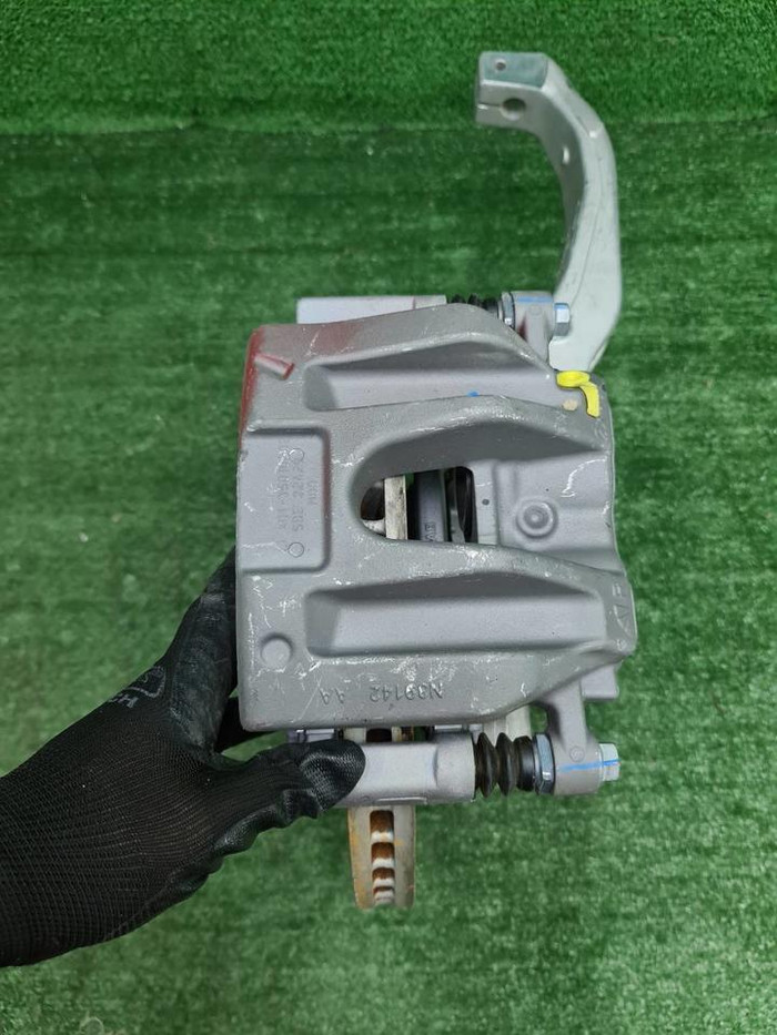 Кулак поворотный правый Lixiang L9 (2022-н.в.)