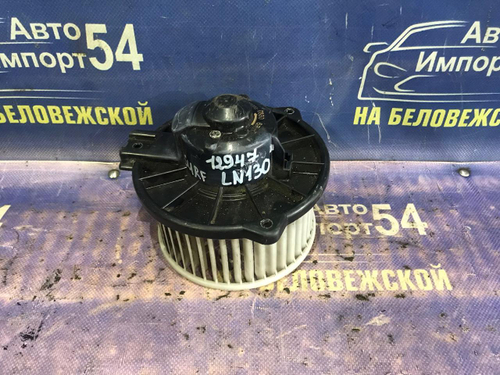 Моторчик печки TOYOTA HILUX SURF 1989–1995