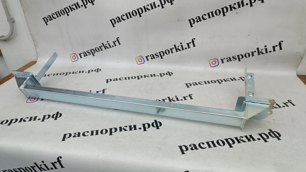 Распорка задняя в бампер Suzuki Swift 5 (ZC33S)