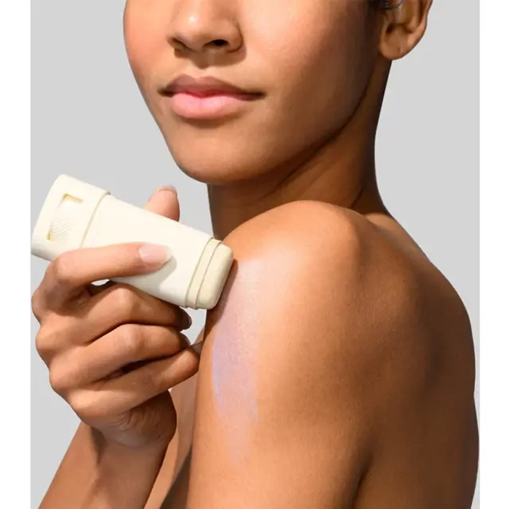 Минеральный солнцезащитный крем-стик с восстанавливающими пептидами SPF50