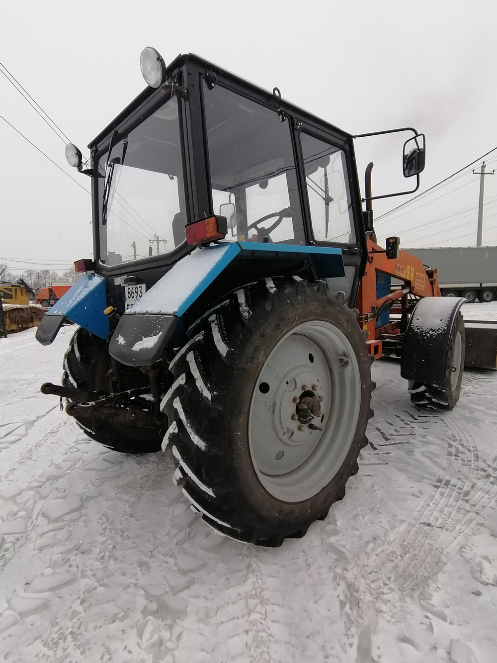 Блюминг БЛ-45 Экскаватор-погрузчик БЛ-45-БЛ-750-01 (Дизельный, 4,8 л, 81 л.с., МТ)