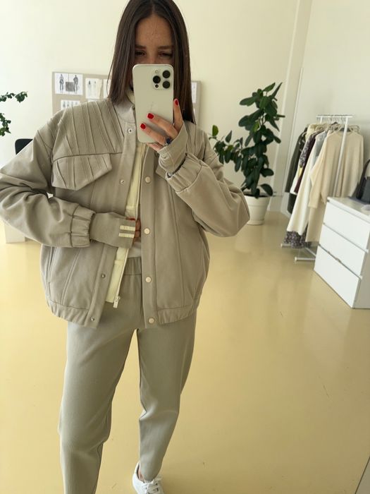 БОМБЕР ЮДЖИТ ДЫМЧАТЫЙ