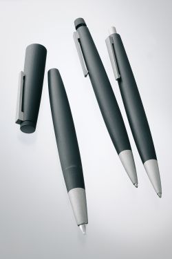 Шариковая ручка Lamy 2000 (4000792) 3