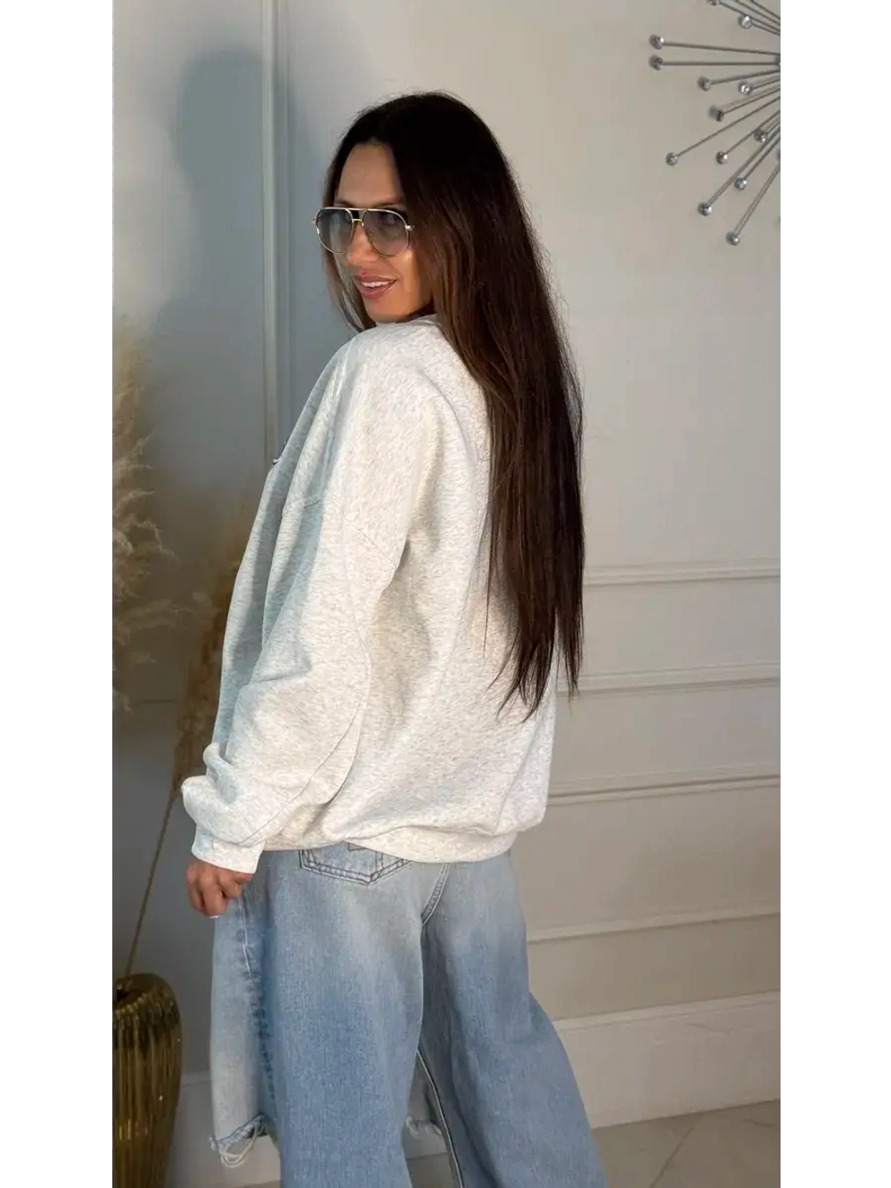 Свитшот женский с мультяшным принтом oversize