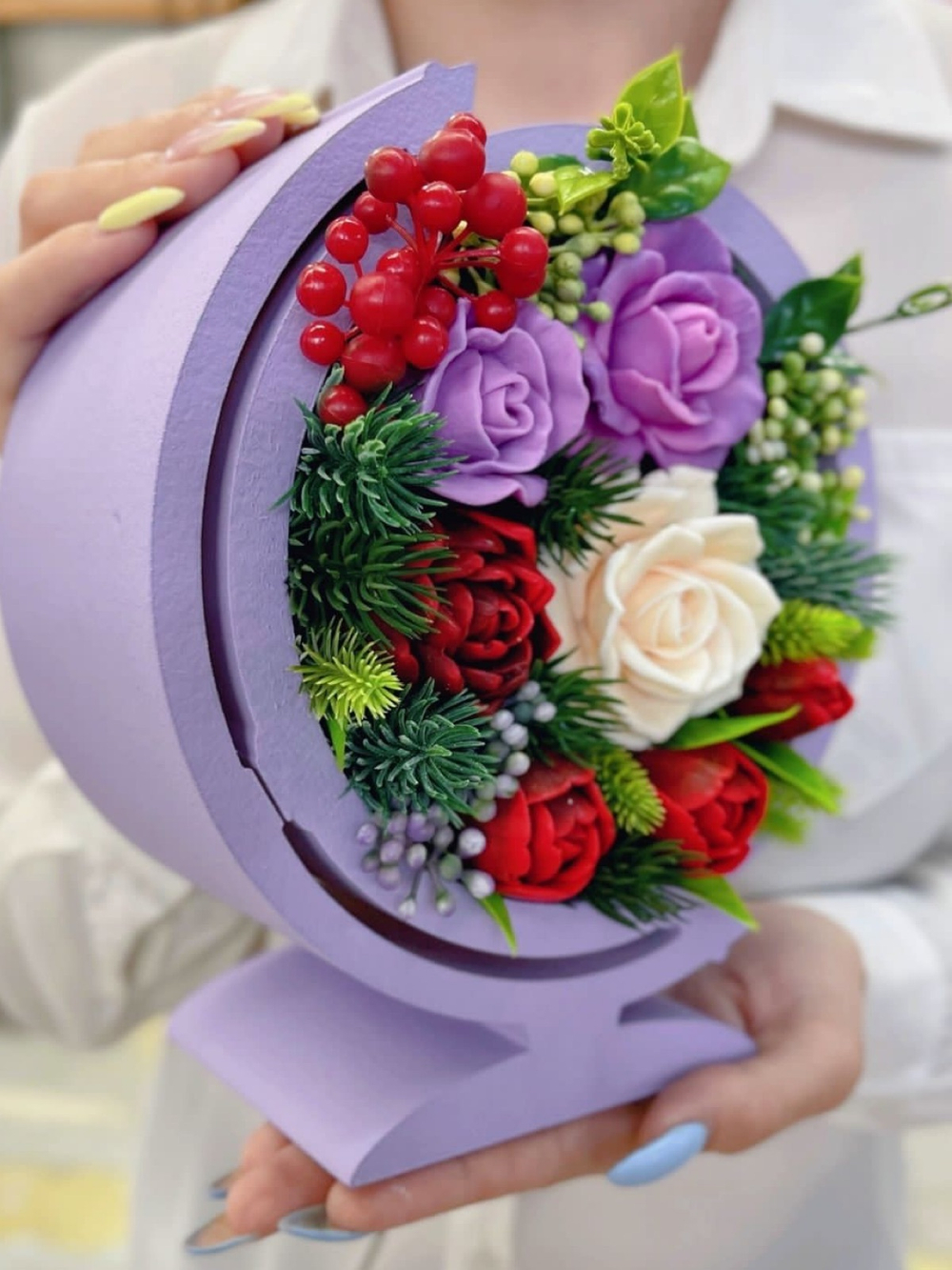 Букет «Глобус вайлет, медиум»