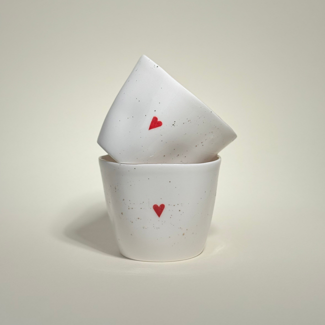 Стакан белый с сердечком, 220мл