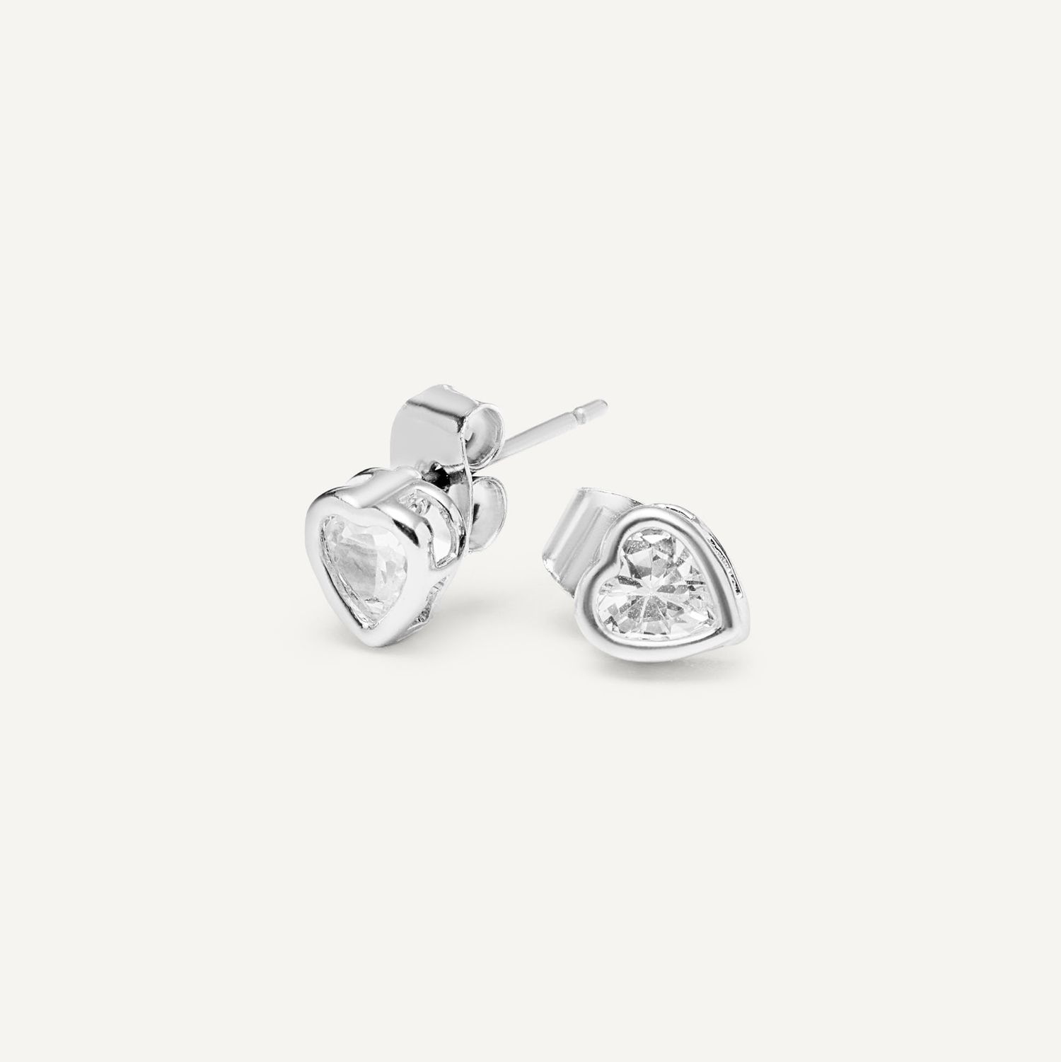 Серьги Classy Heart Studs - Silver