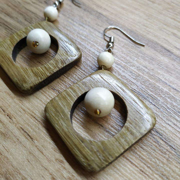 Серьги Салют, дерево, цвет бежевый, молочный, 40x50 мм