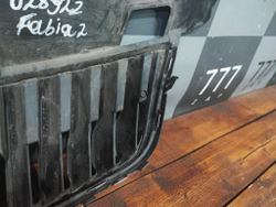 Решетка радиатора Skoda Fabia 2 10-14 Б/У Оригинал 5j0853668C